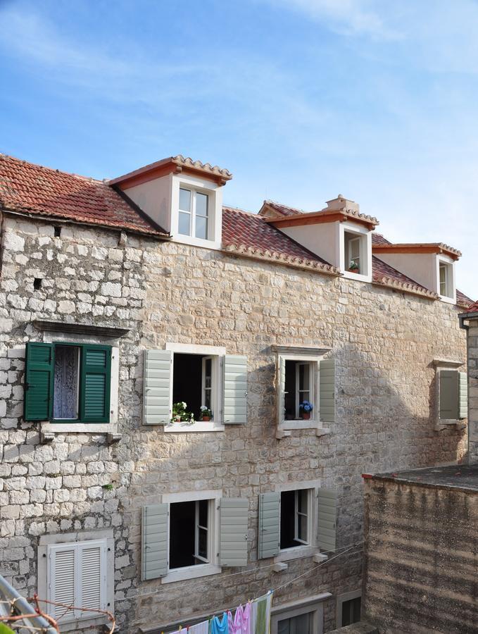 Villa Mama - Traditional Apartments In Omis, Free Parking Екстер'єр фото