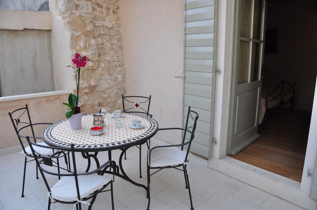 Villa Mama - Traditional Apartments In Omis, Free Parking Екстер'єр фото