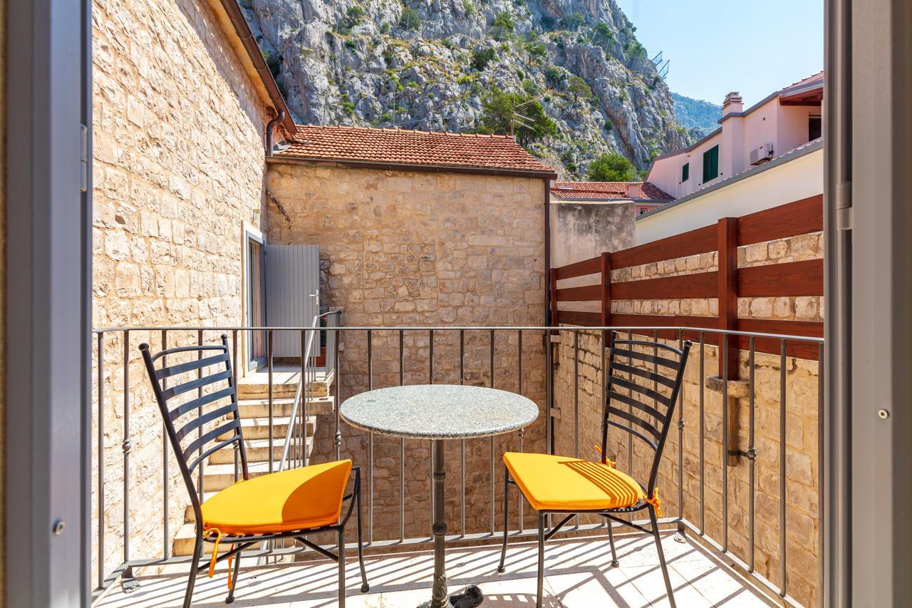 Villa Mama - Traditional Apartments In Omis, Free Parking Екстер'єр фото